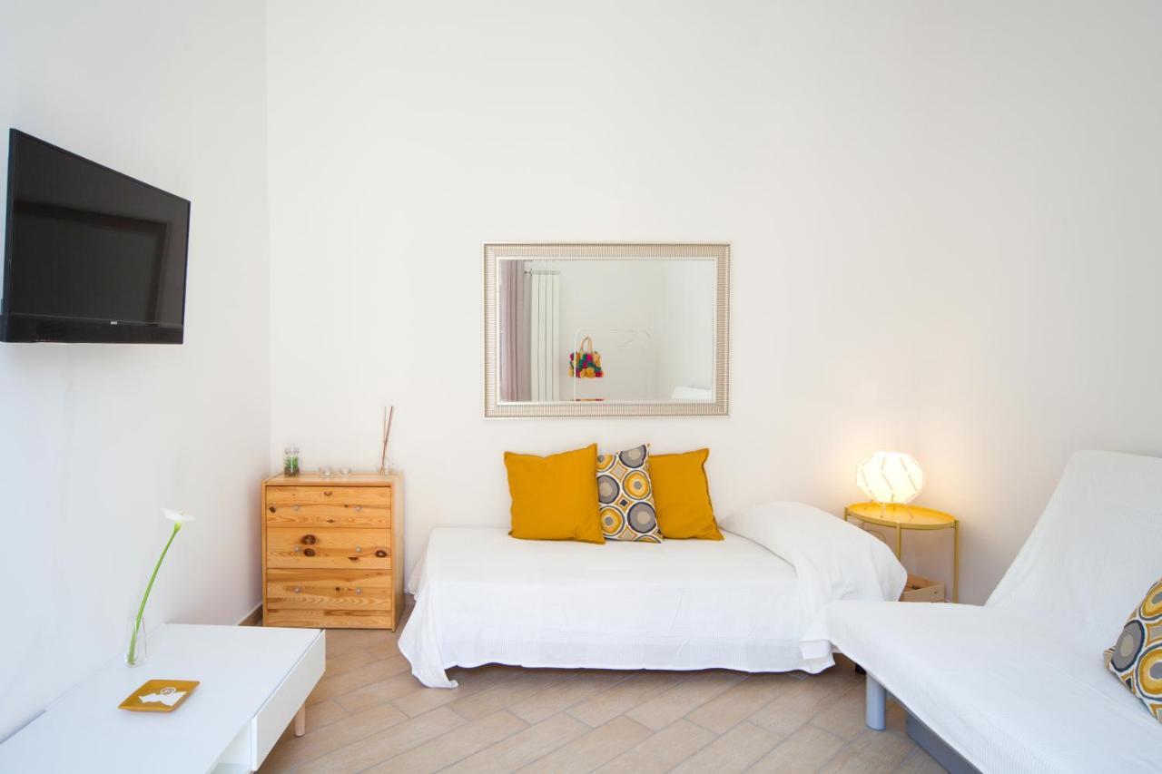 Napoli Centro Suite - Duomo Apartment Kültér fotó